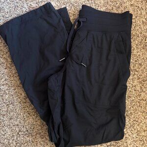 Lululemon Dance Studio Mid-Rise Pant size 6 SHORT
